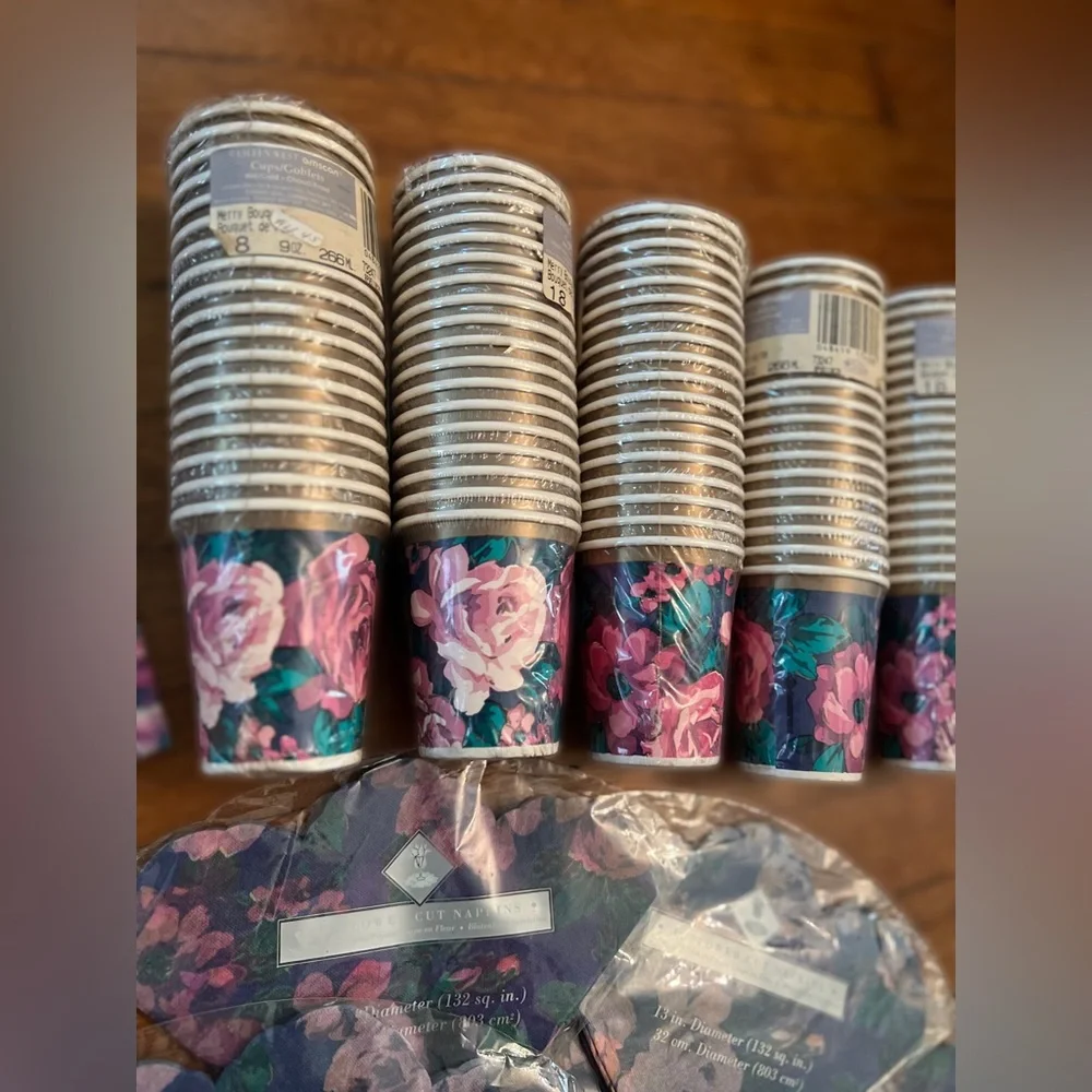 Vintage Merry Bouquet Party Paper Cup, Plate & Napkin Set